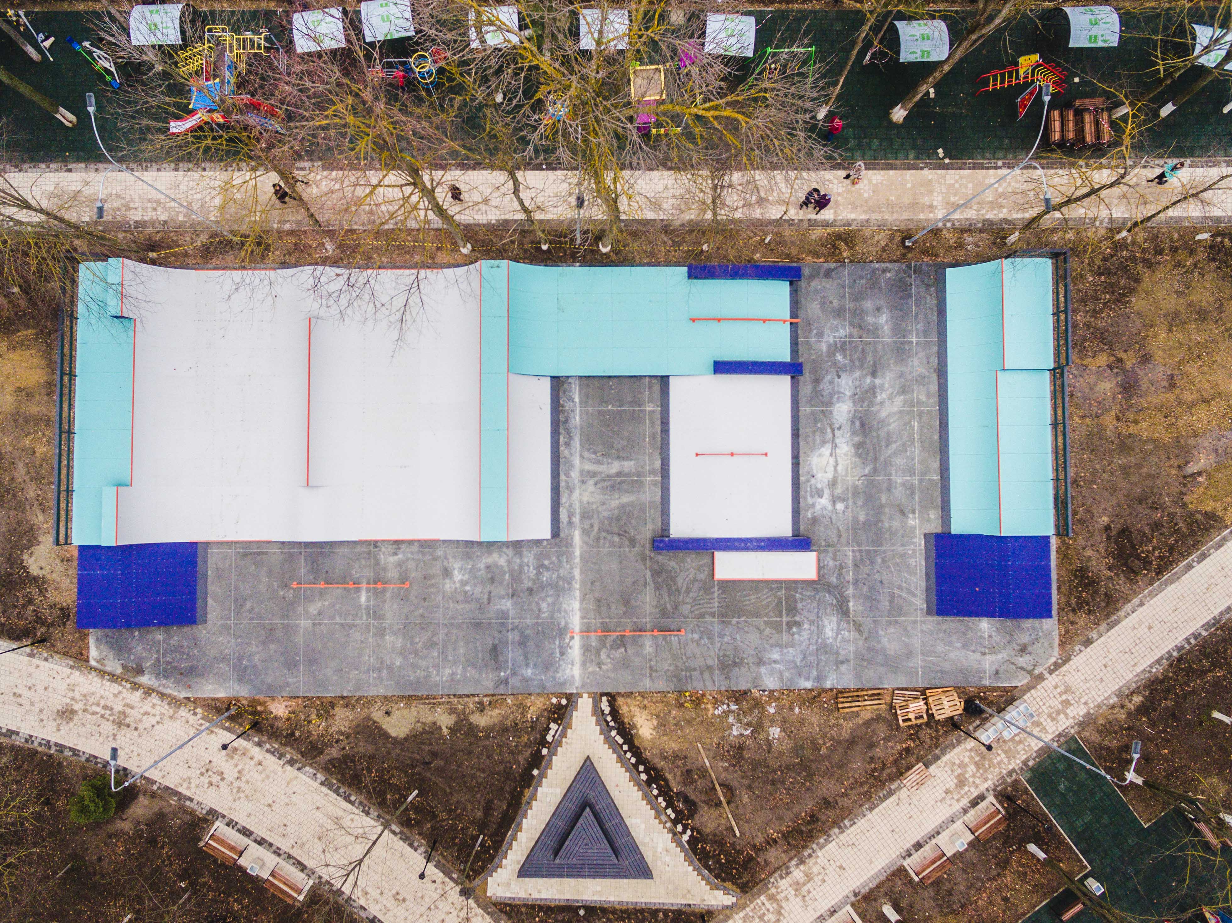 Скейт-парк с высоты птичьего полета XSA Ramps