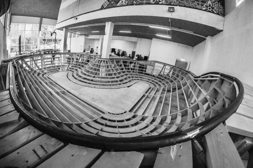 Боул в батутном центре "Пионер"