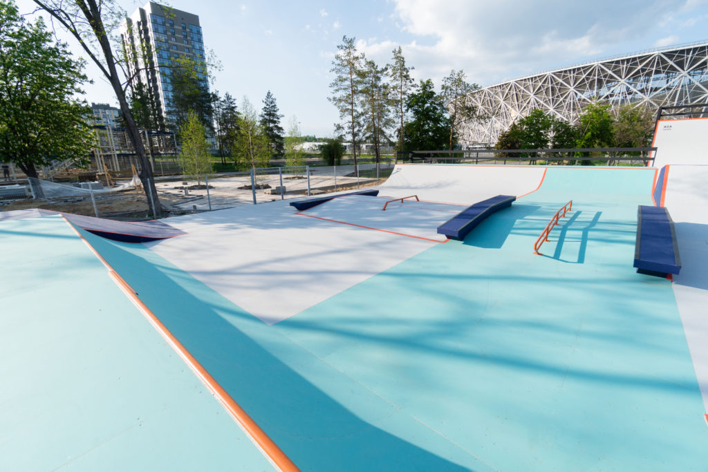 Фанбокс с рейлом и кинковым боксом