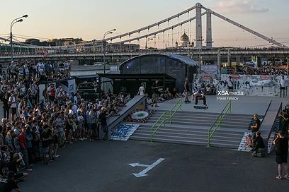 House of Vans на Faces & Laces