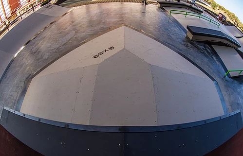 скейт пирамида