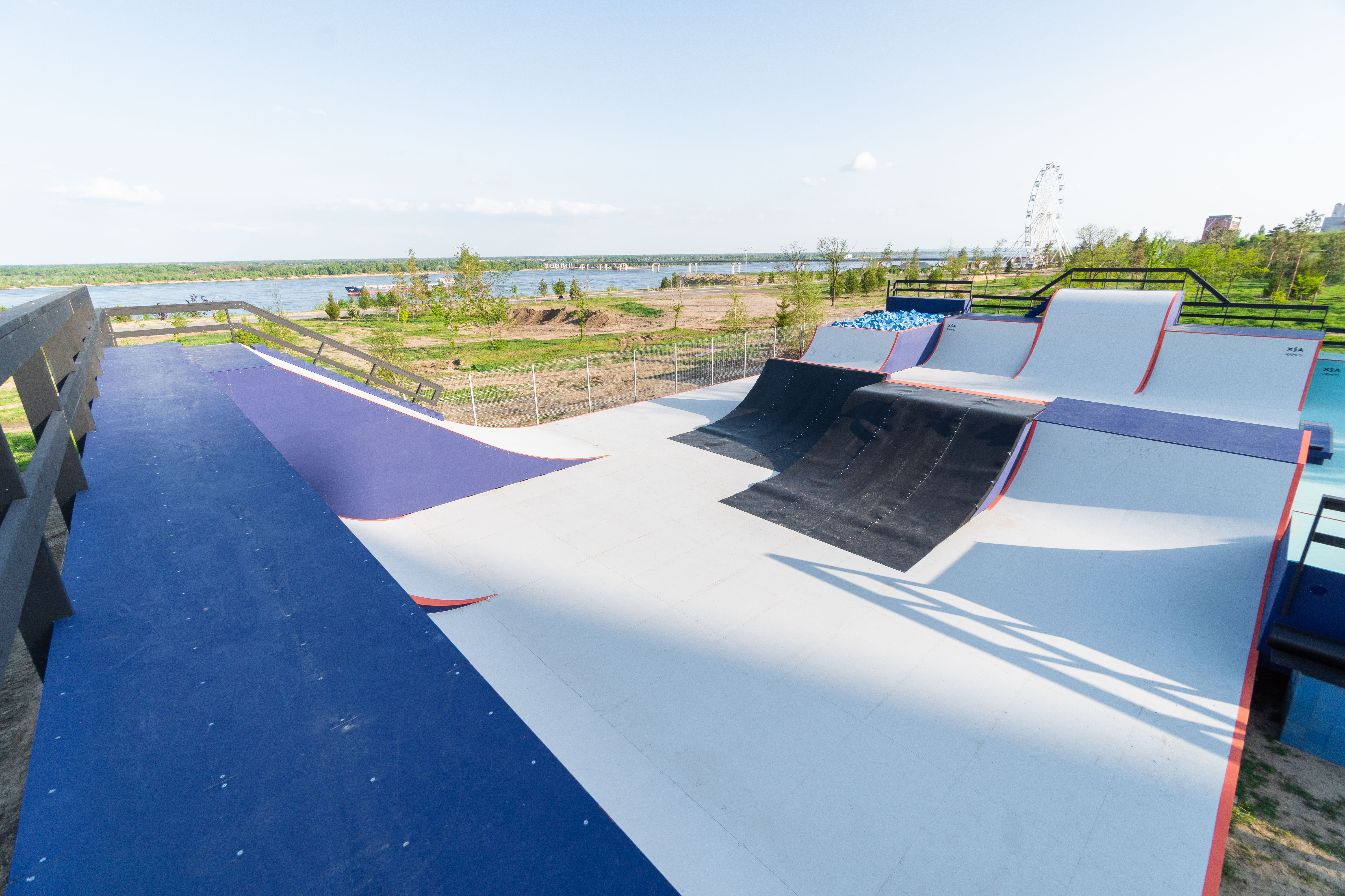 современный скейтпарк