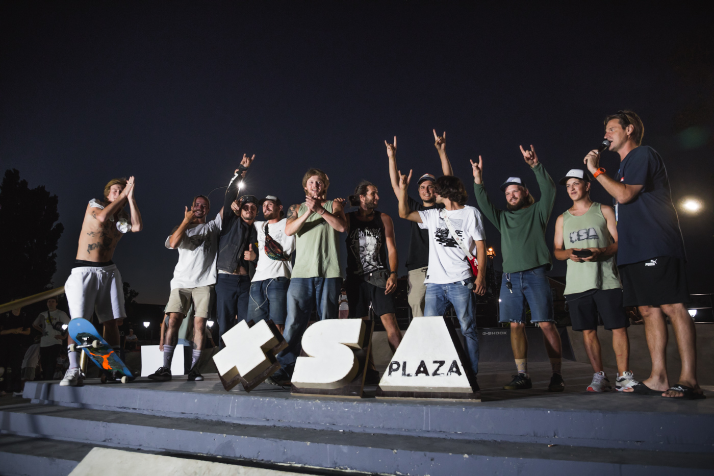 Команда строителей XSA Plaza Краснодар