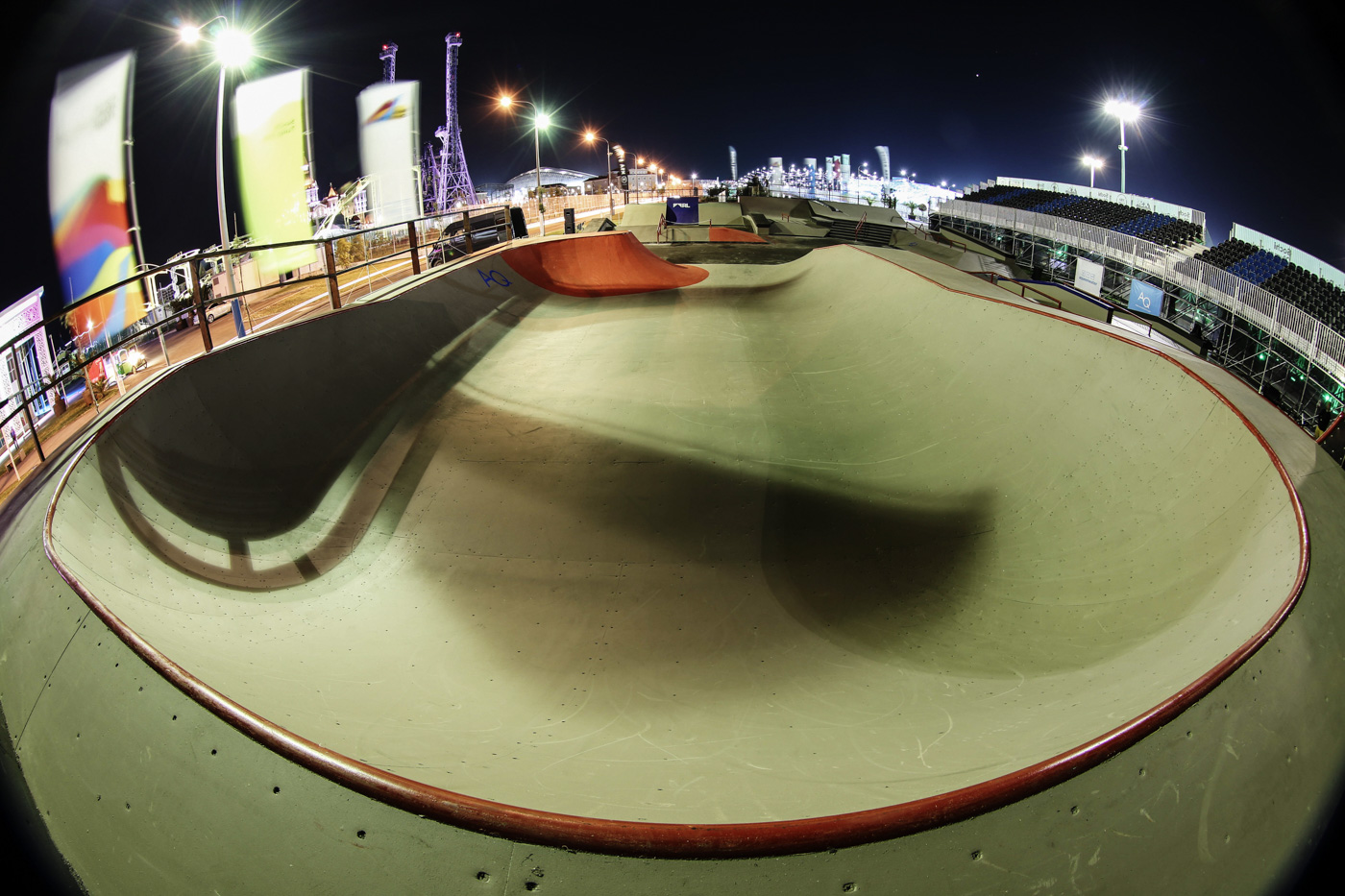 Боул в скейт-парке в Сочи
