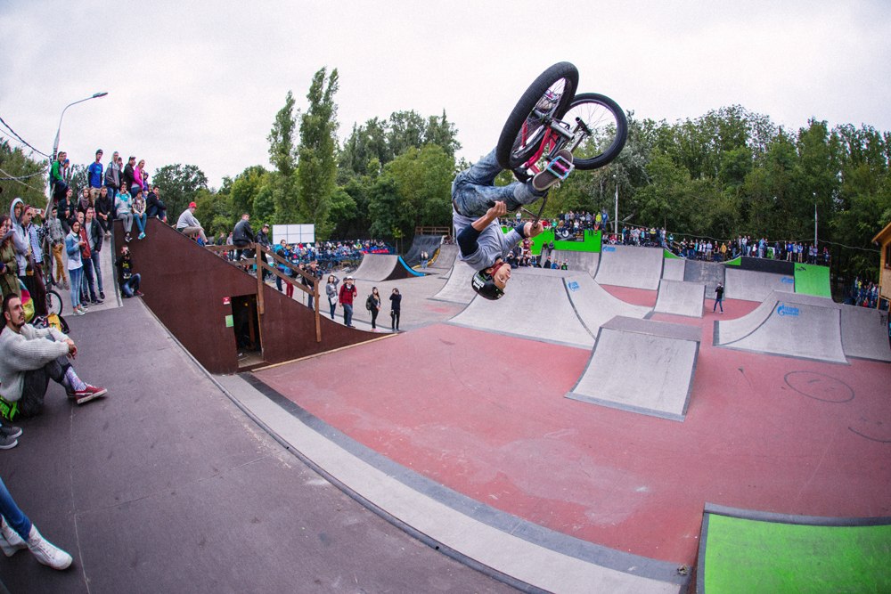 Сальто на BMX