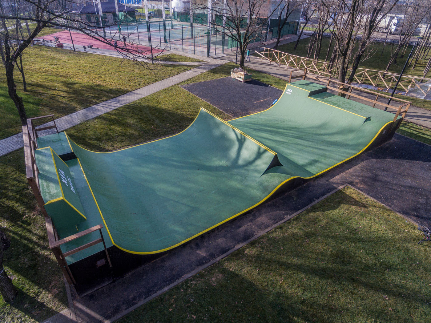 Мини-рампа со спайном в Молодежном микрорайоне Краснодара