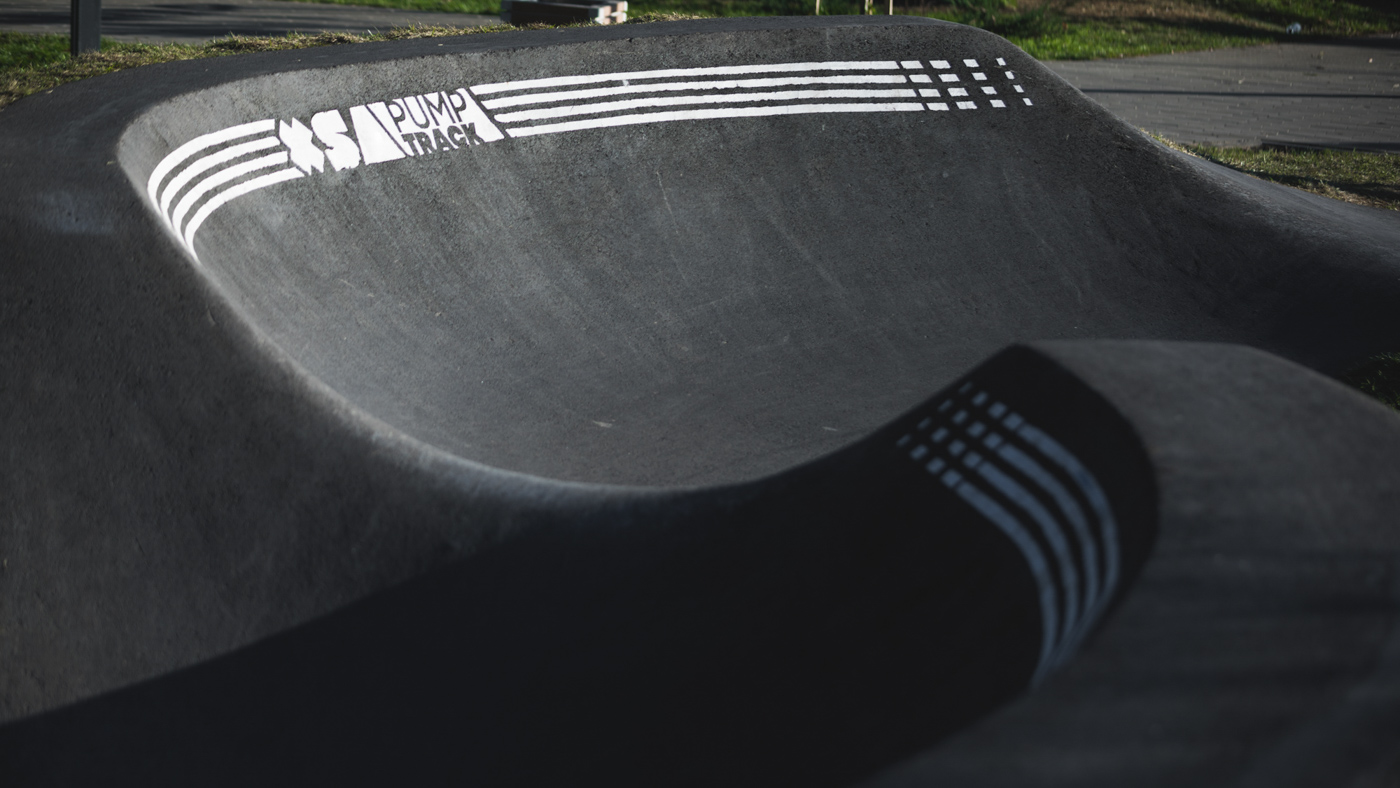 Памп-трек как самокатная площадка