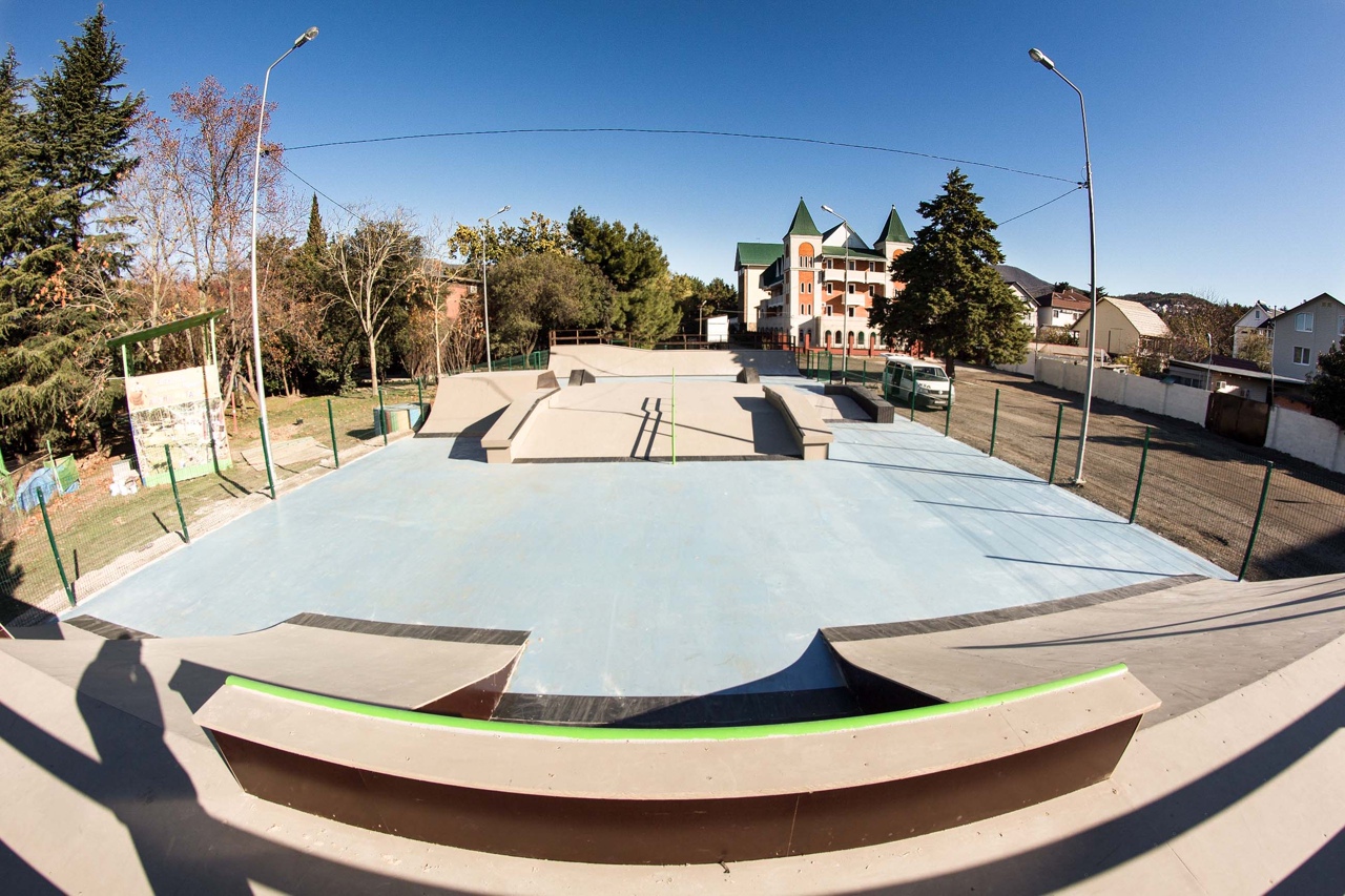 Скейт-парк районе Лазаревское Сочи
