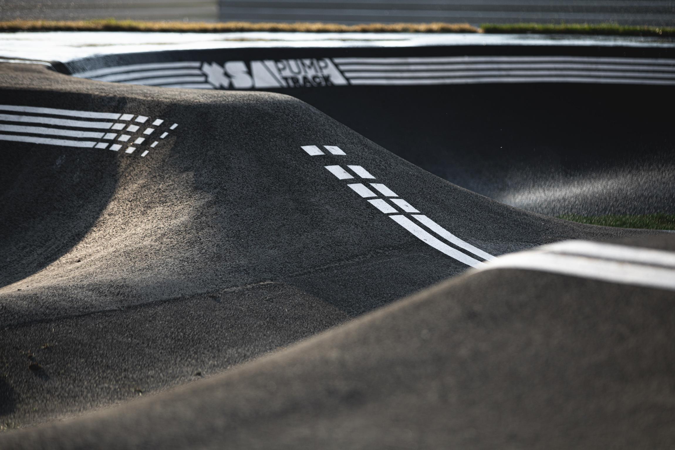 Асфальтовый памп-трек в жилом комплексе "Губернский"