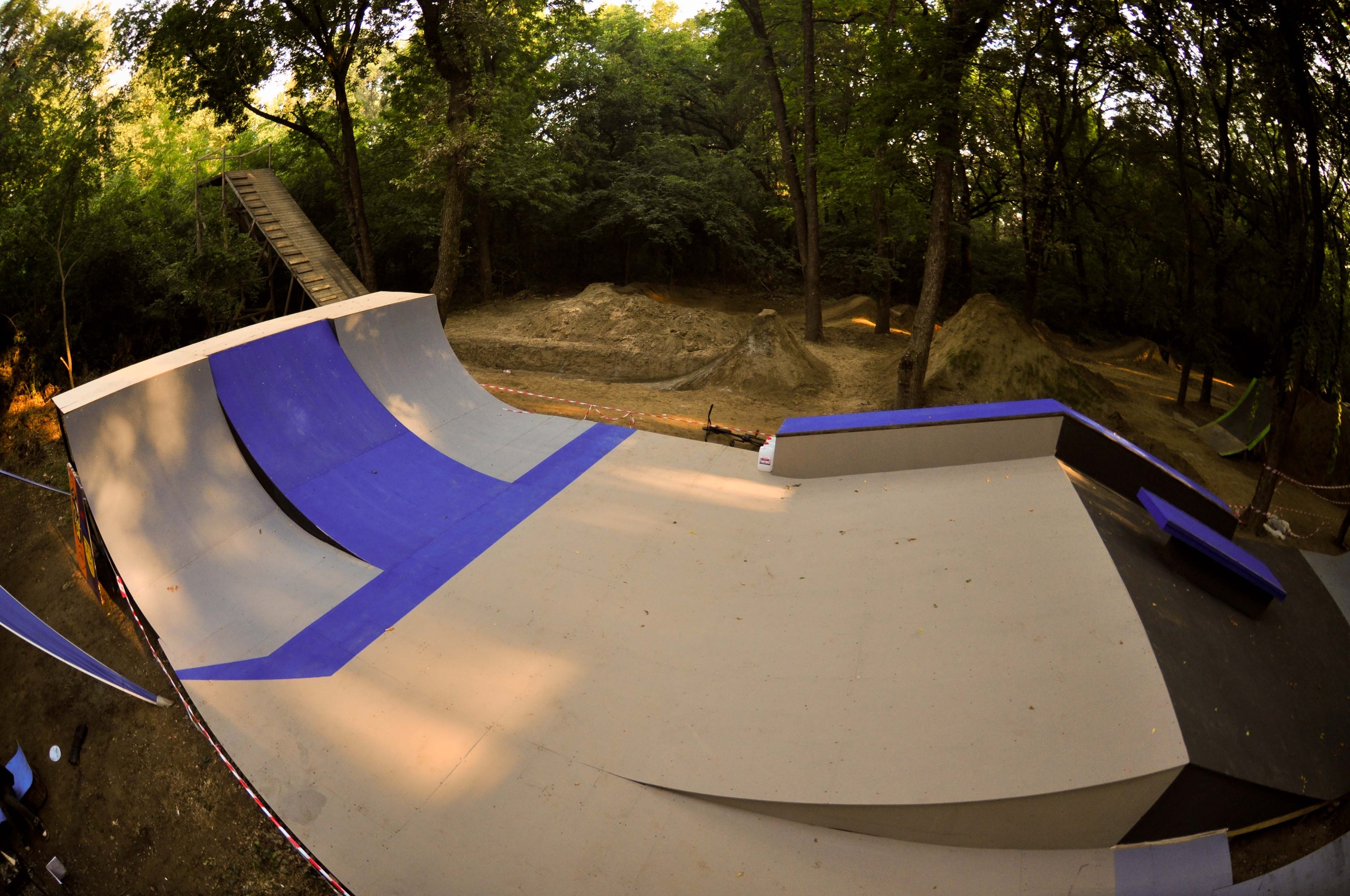 Пирамида с грайндбоксом