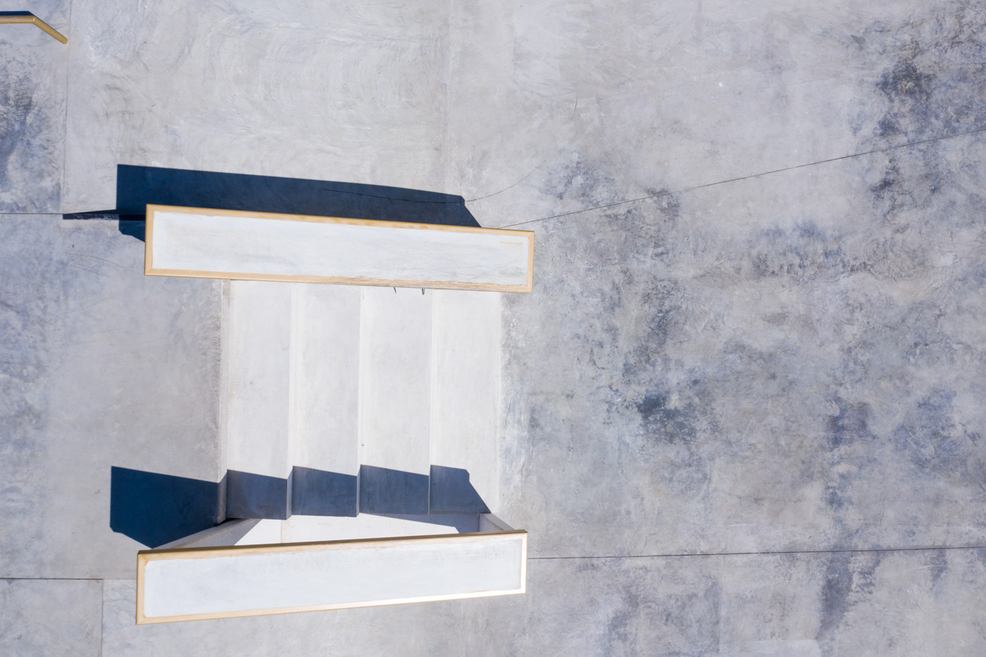 Фанбокс с лестницей