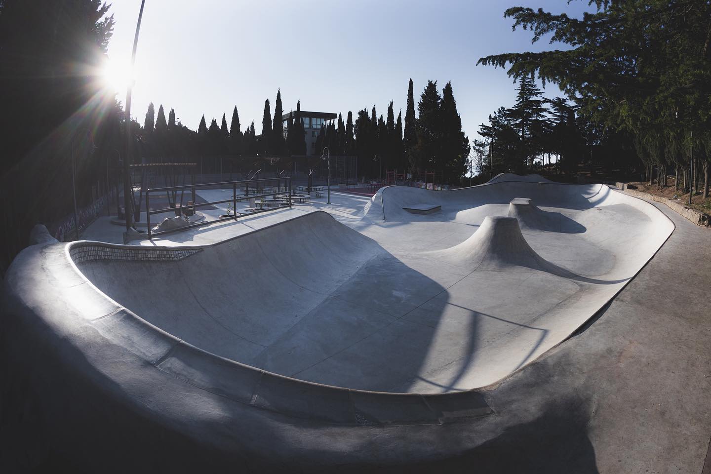 Бетонный скейт-парк в Симеизе