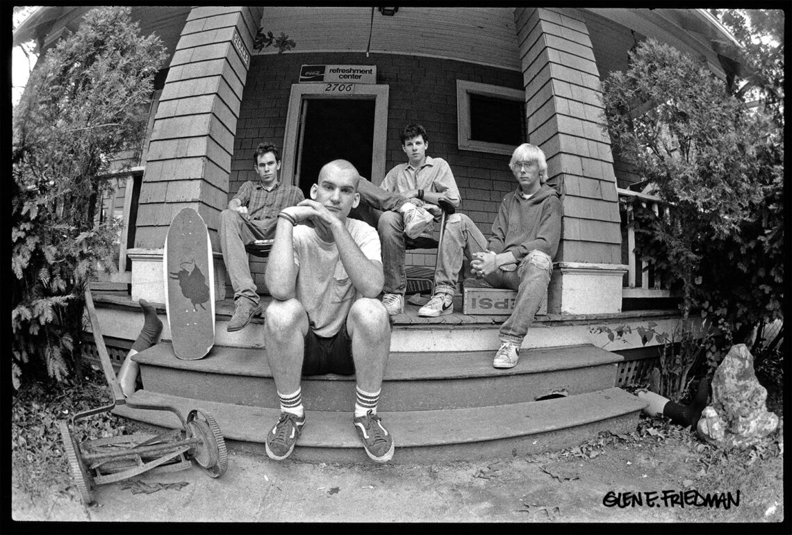 Группа Minor Threat
