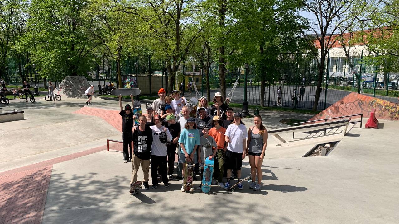 В гостях у XSA - сборная России по скейтбордингу