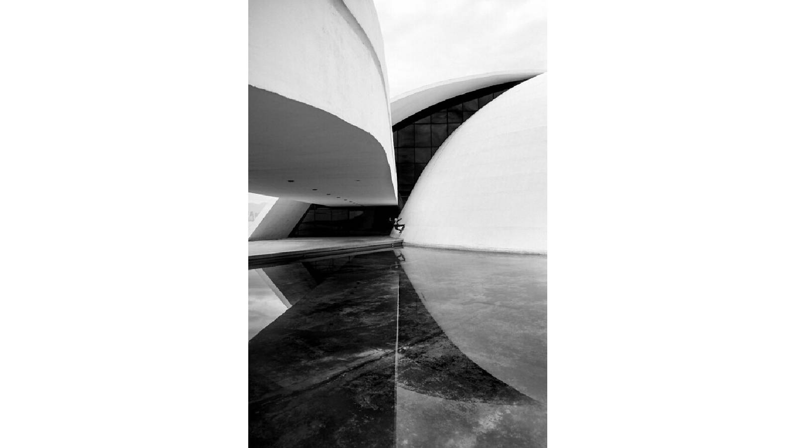 Монументальная архитектура и райдер