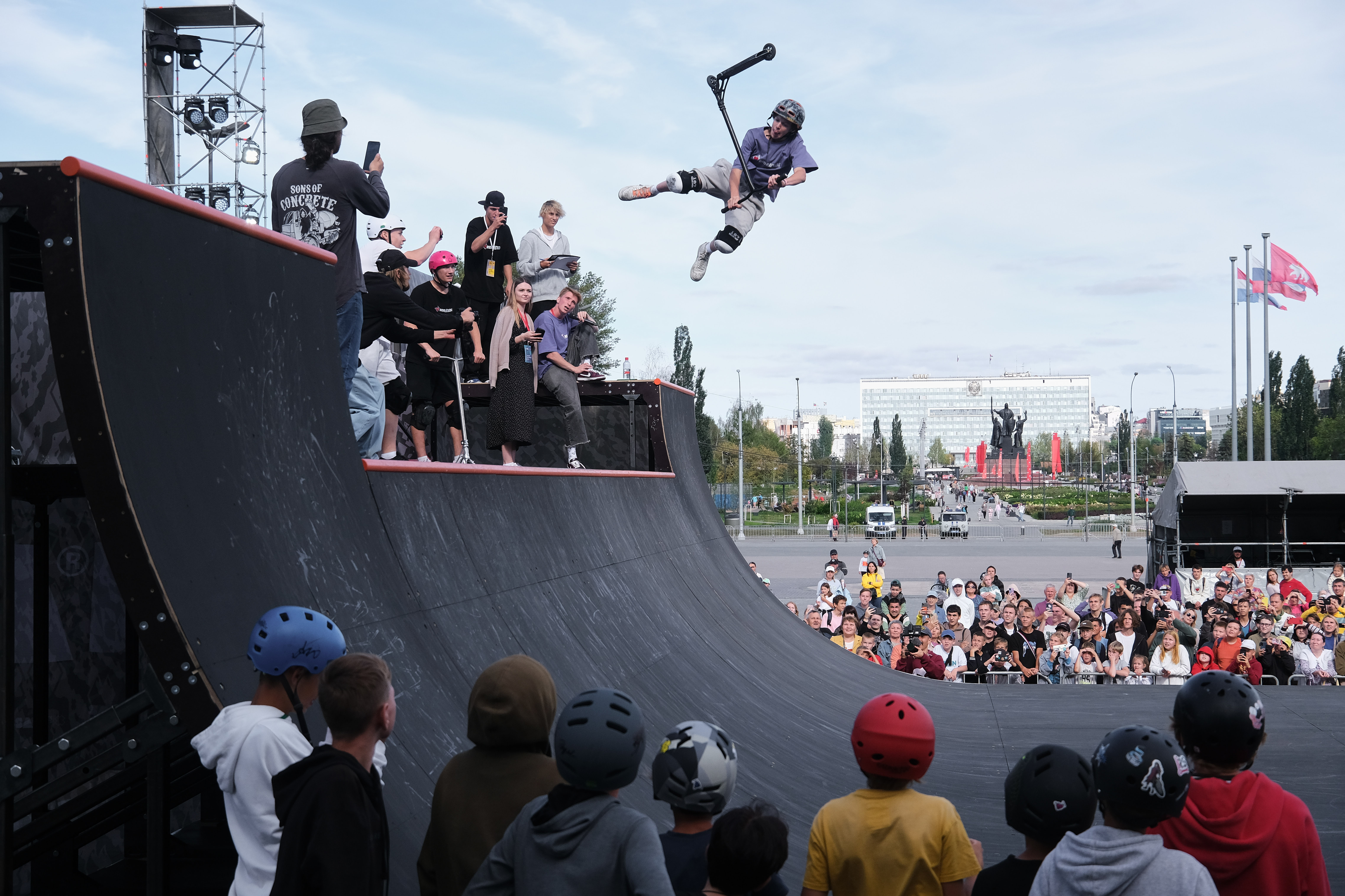 Квалификация и финал контеста по самокату в Царь-рампе