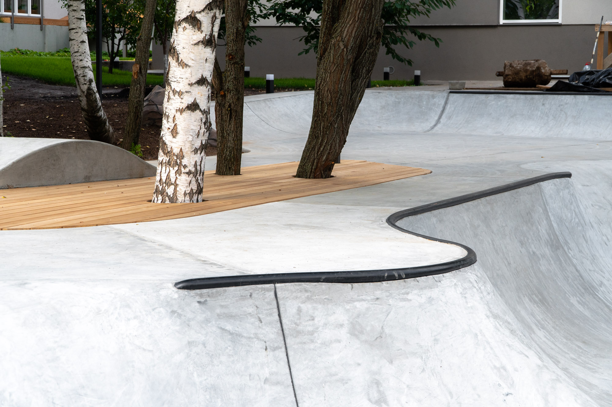 Металический коупинг бетонного частного скейт-парка в Нижнем Новгороде от компании XSA Ramps