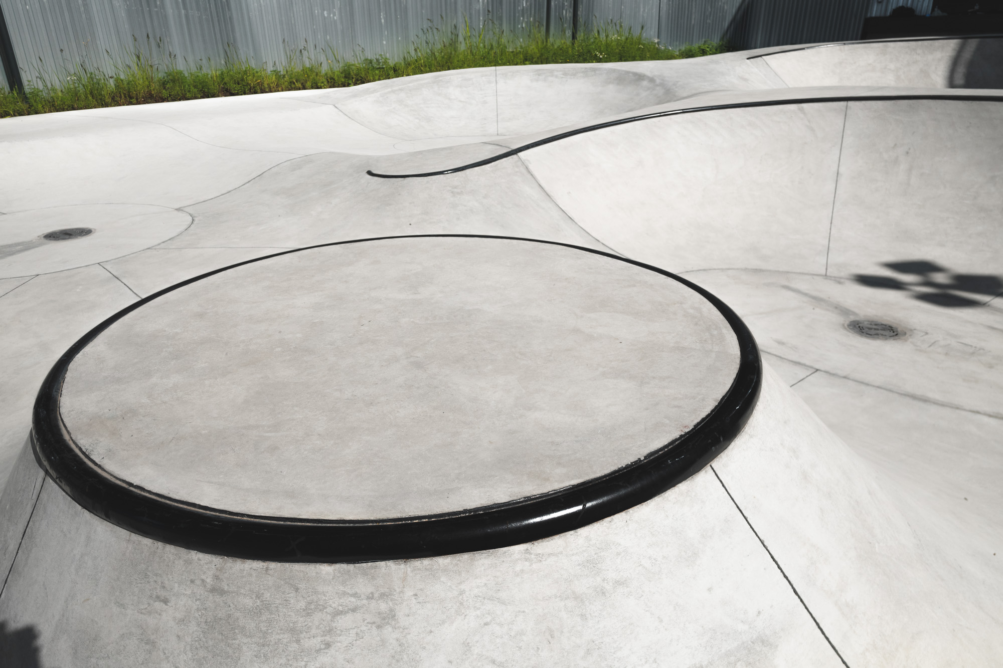 Вулкан в бетонном скейтпарке от XSA Ramps. Сочи