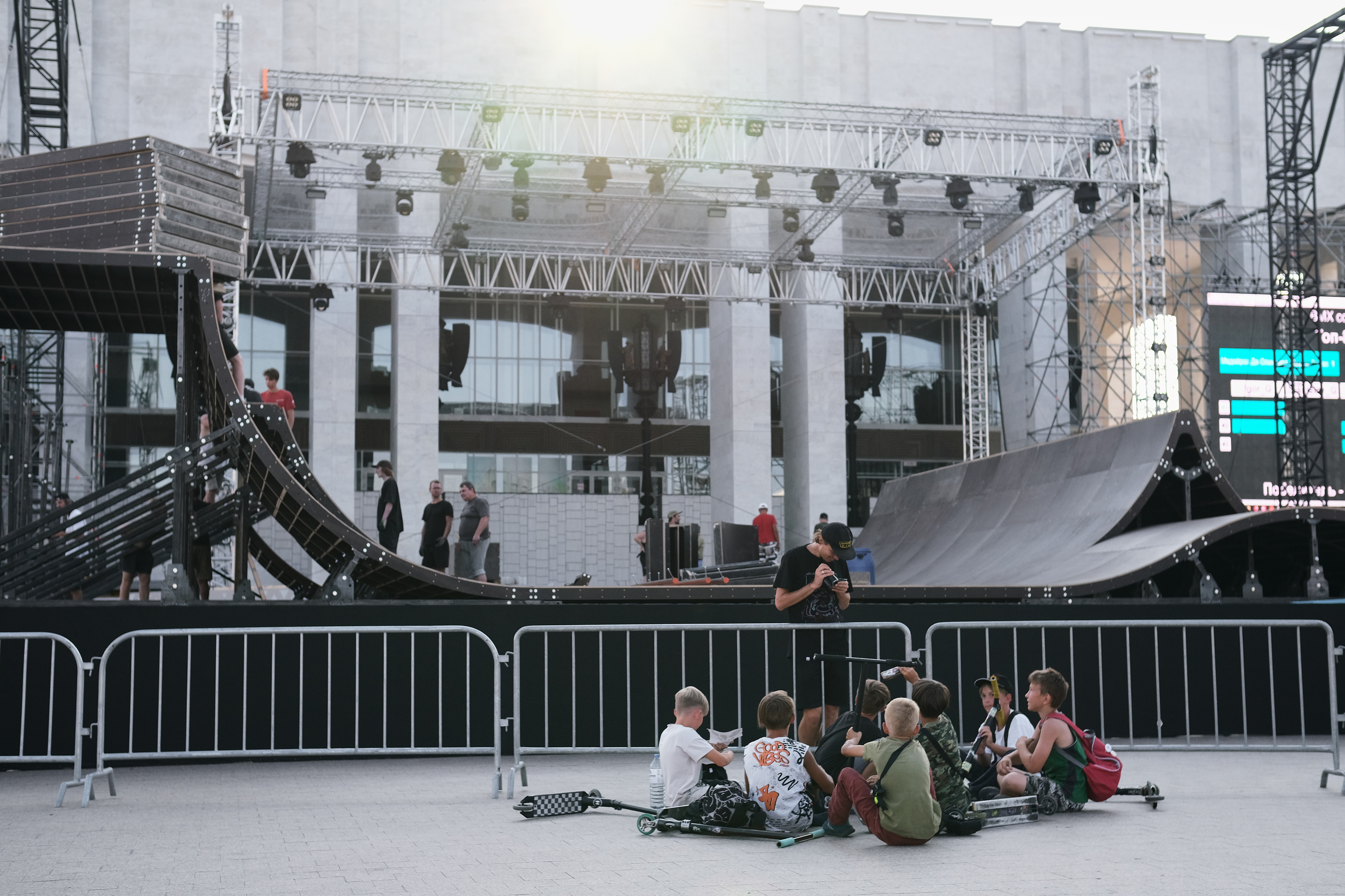 Монтаж Царь-рампы в Перми, команда XSA