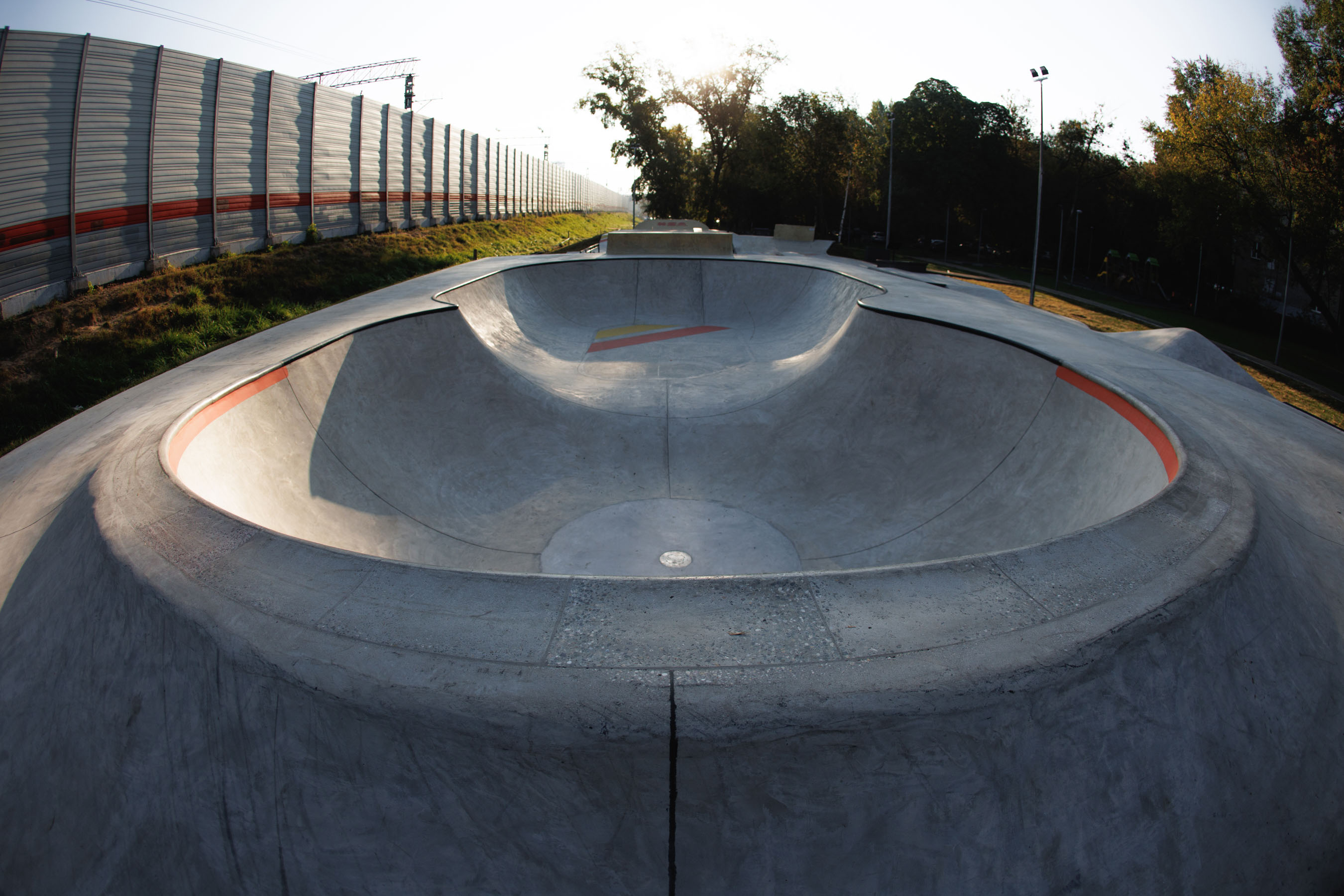 Бетонный боул московской плазы от XSA Ramps