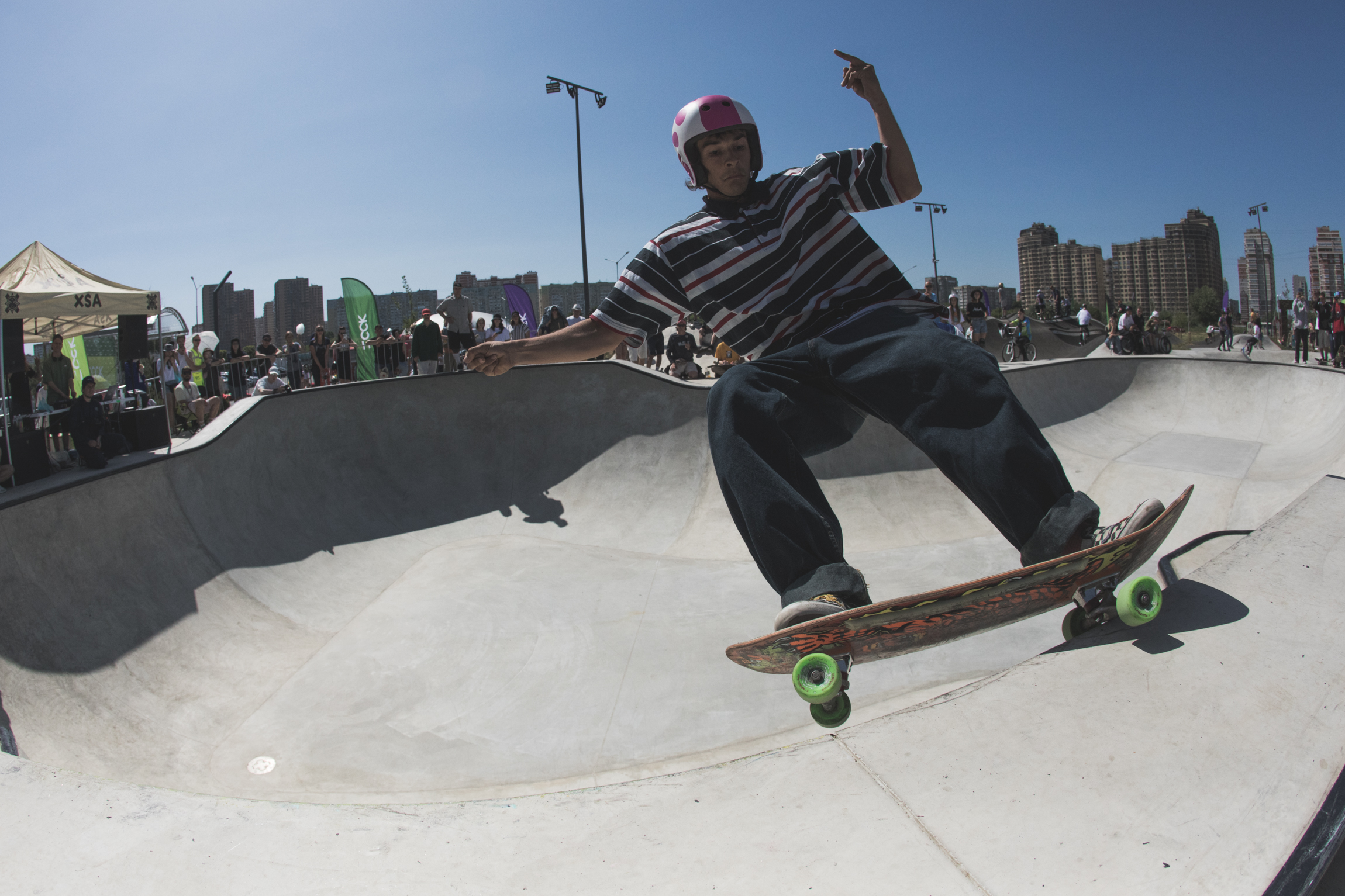 фронтсайд смифграйнд на XSA Bowl Slayers