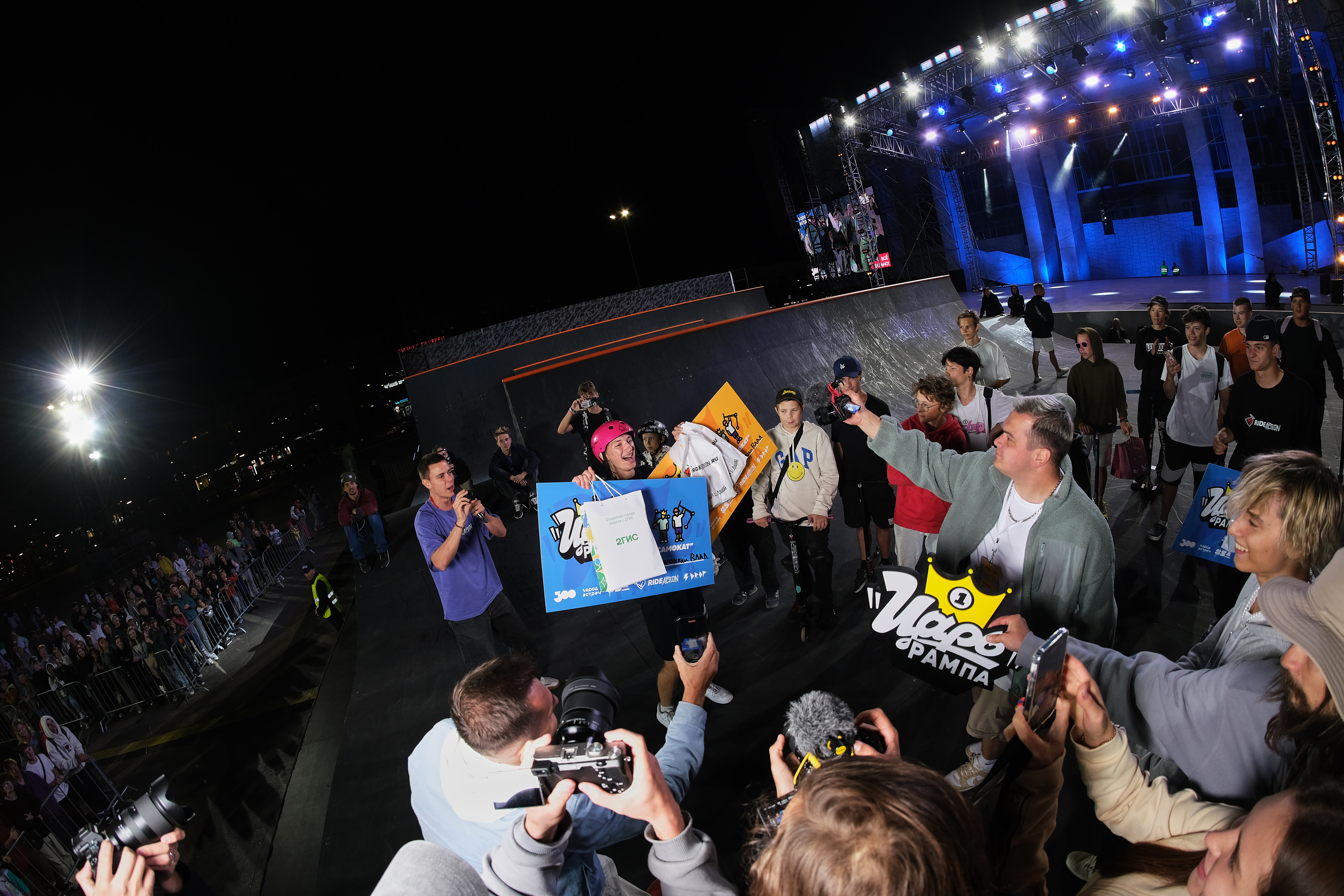 Квалификация и финал контеста по самокату в Царь-рампе