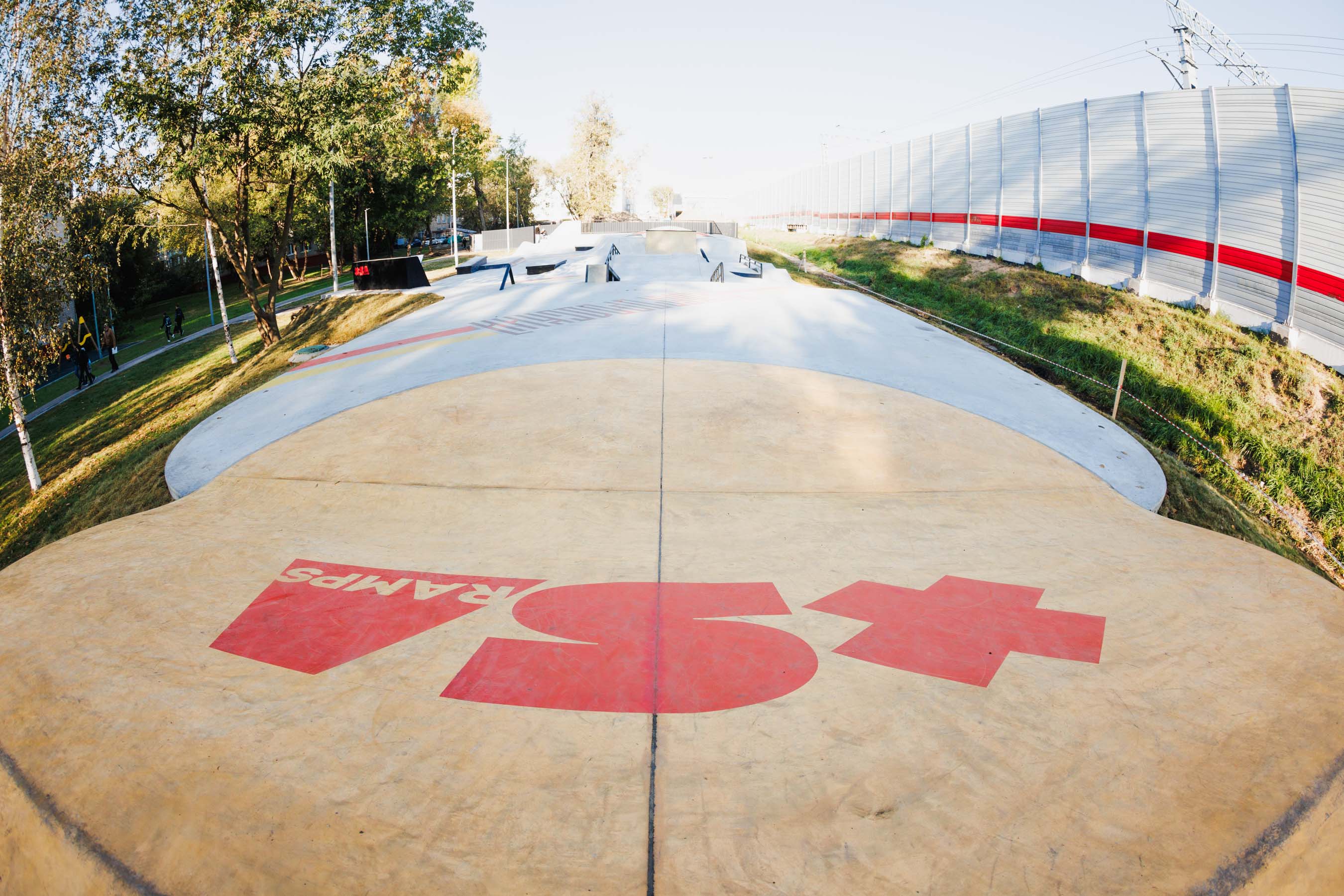 Бетонная скейт-плаза в Москве от команды XSA