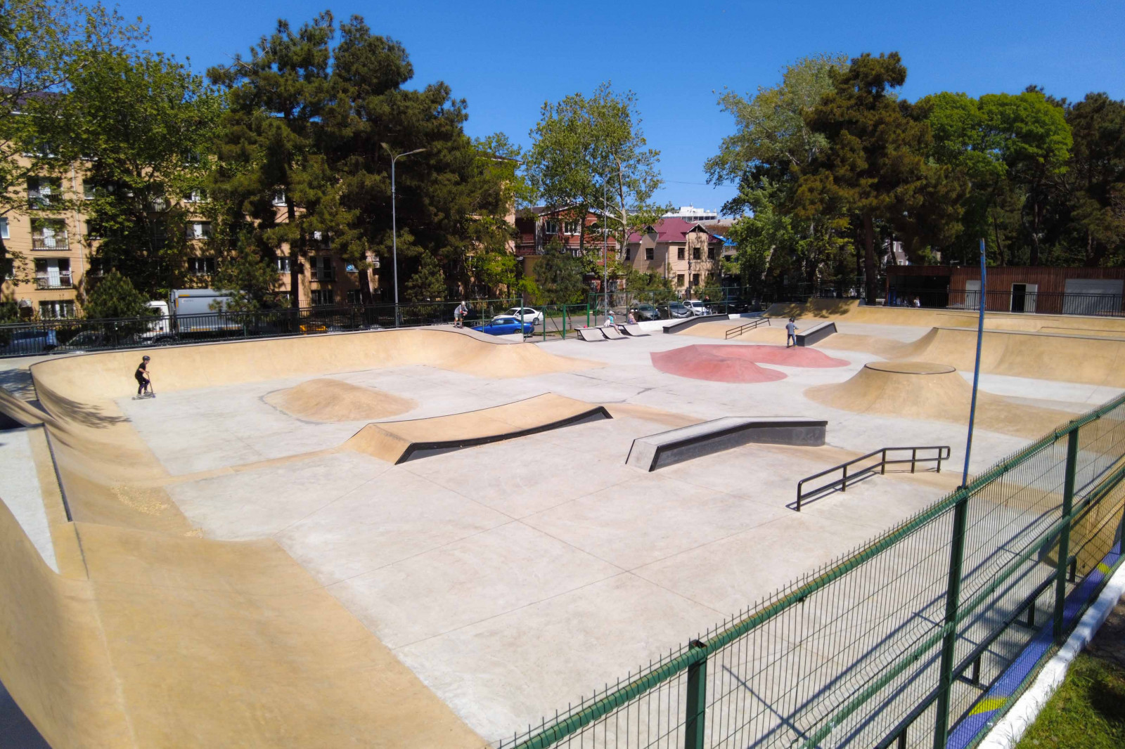 Бетонный скейт-парк